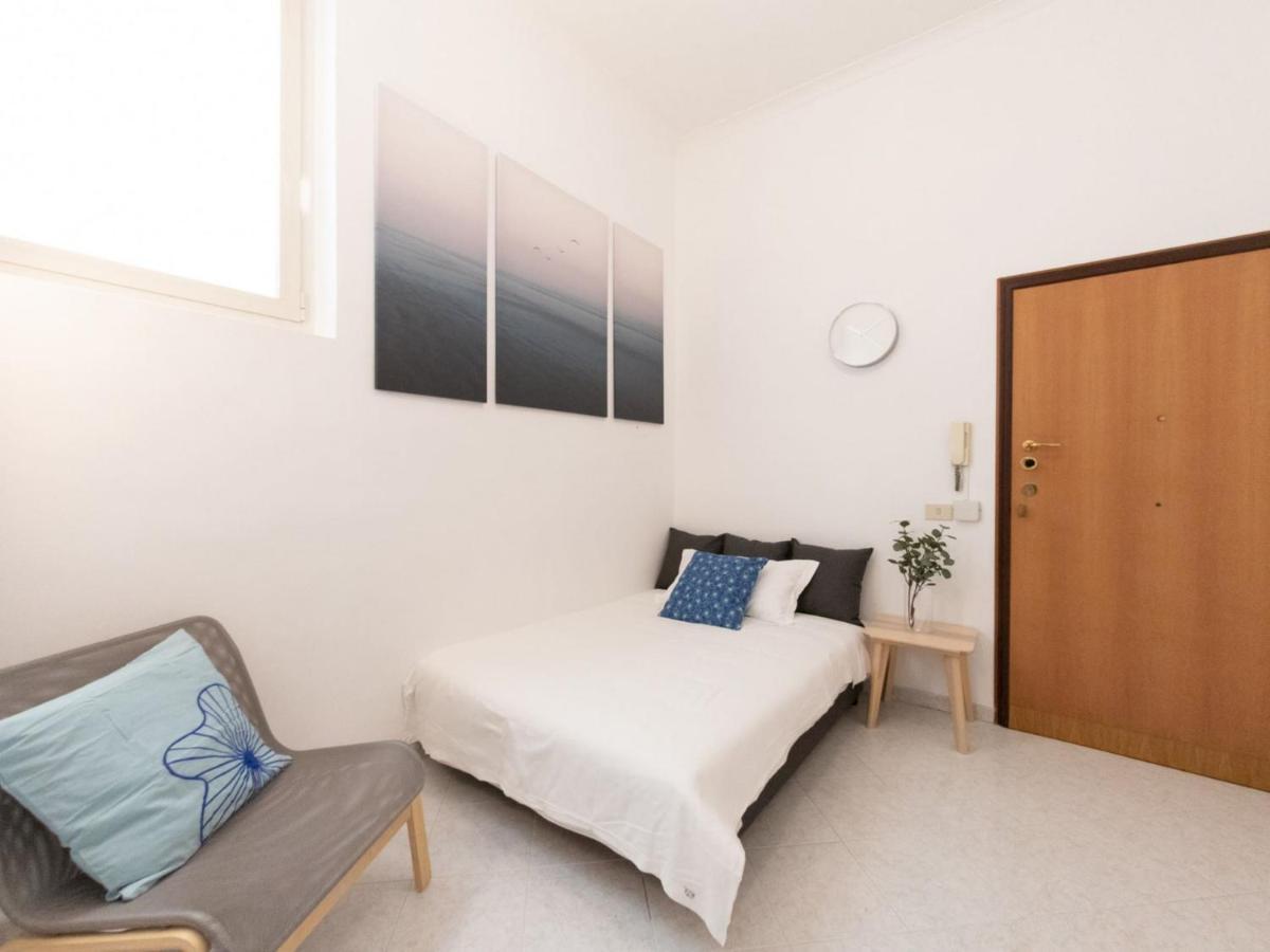 The Rent - Lovely Two-bedroom Near Termini Station Rom